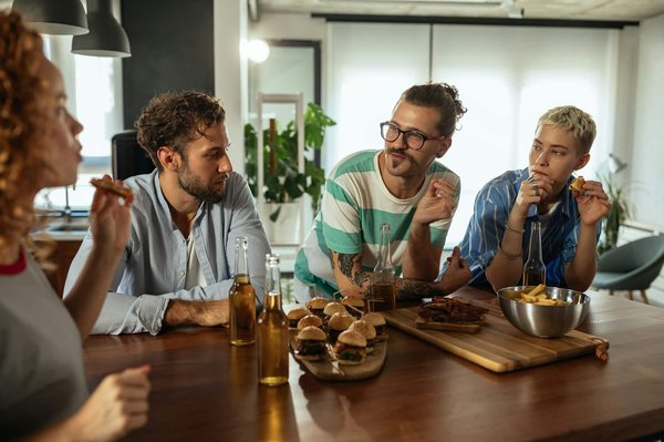 Comment organiser une soirée de dégustation de bières locales dans un bar à bières artisanales?